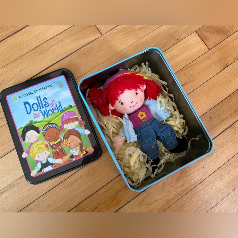 National Geographic Friends Around the World plush doll USA doll in tin box